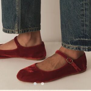 DOEN Mary Jane Slipper in Ruby Velvet - 40.5/10